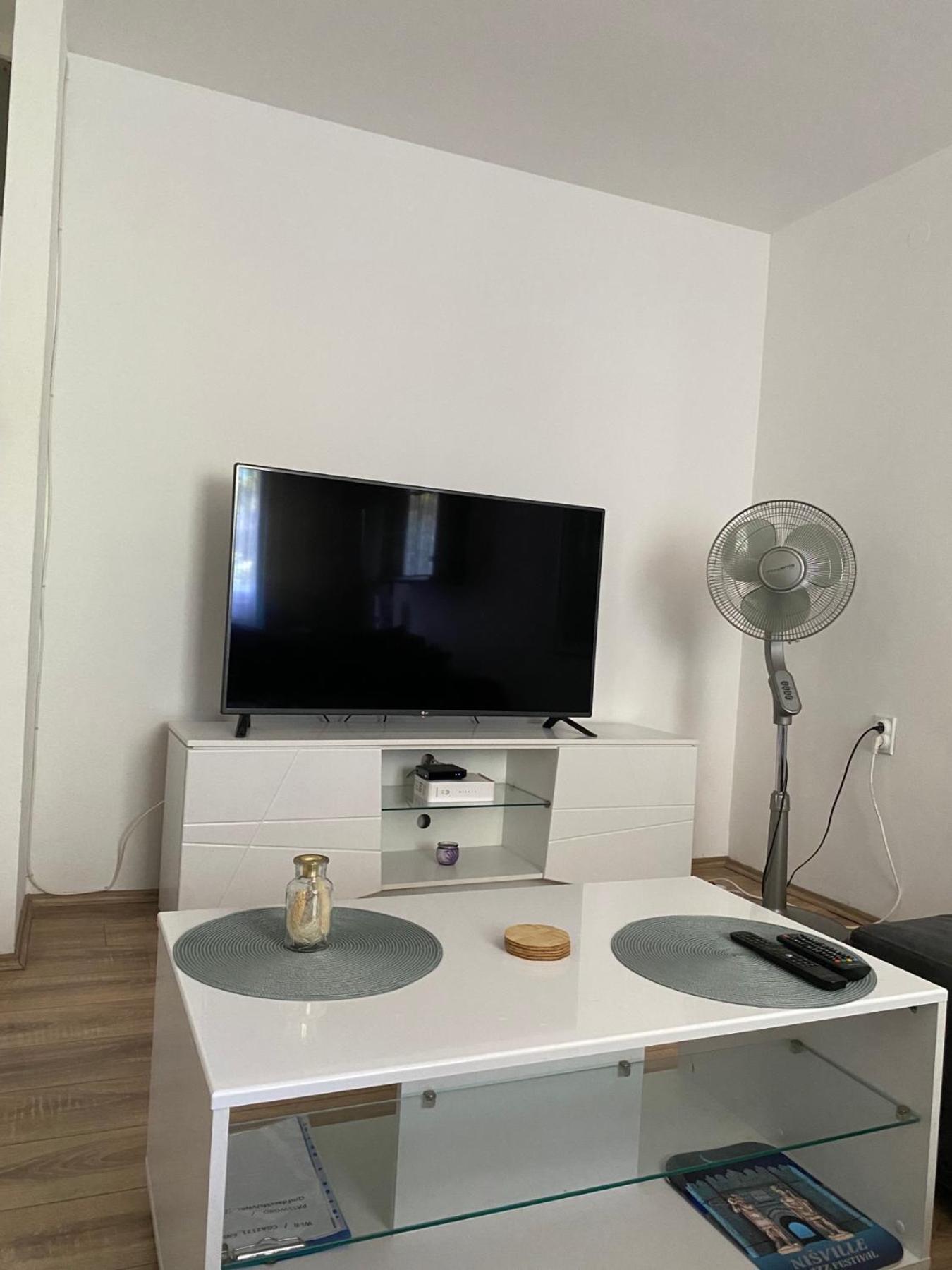 Delta 10 Appartement Ni Buitenkant foto